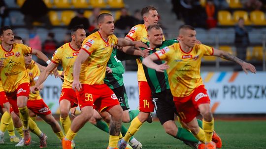 Górnik Łęczna odrobił punkt do Stali Mielec. Wyniki i tabela Betclic I Ligi