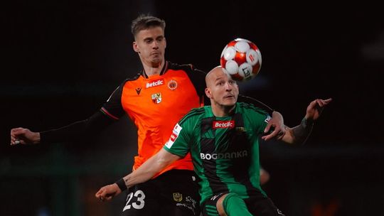 Górnik Łęczna pokonuje Chrobrego Głogów. Adam Deja bohaterem
