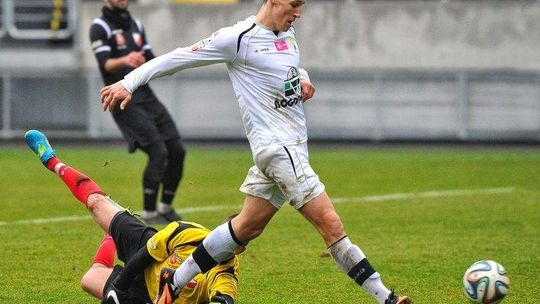 Górnik ograł Admirę, Okuniewicz podpisał kontrakt