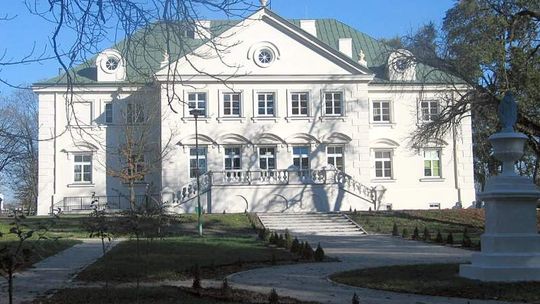 Gościeradów: XVIII-wieczny pałac doczekał się remontu