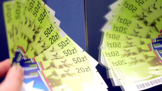 Gotówka wypiera talony na święta