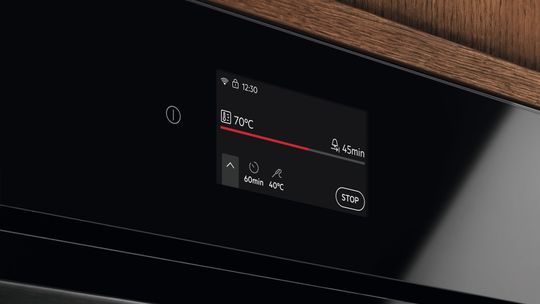 Gotuj na parze z precyzją. Smaczne dania i wygodne ustawienia dzięki AI w piekarniku