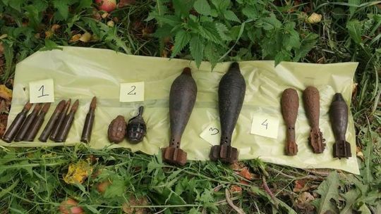 Granaty, miny i pociski artyleryjskie. 54-latek zatrzymany