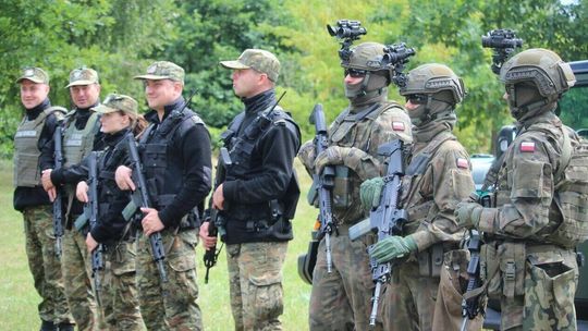 Granica nie do przejścia dla wroga. Presja nielegalnej migracji rośnie 