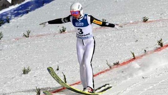 Gregor Schlierenzauer wygrywa w Lillehammer, trzech Polaków w "30"