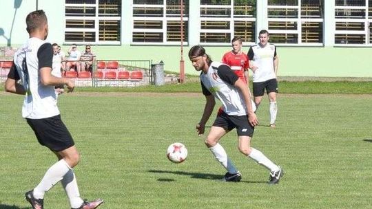 Grom pewnie ograł Orlęta 3:0, wyniki bialskopodlaskiej klasy okręgowej