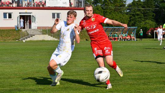 Grom Różaniec podzielił się punktami z Hetmanem Zamość w meczu pełnym emocji Grom Różaniec podzielił się punktami z Hetmanem Zamość w meczu pełnym emocji