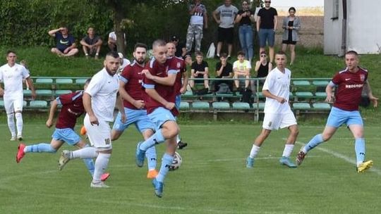 Grom Różaniec w końcówce uratował punkt, reszta wyników zamojskiej klasy okręgowej