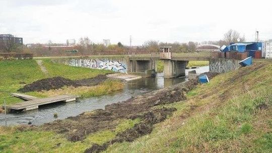 "Grozi nam zatopienie!". Mieszkańcy boją się elektrowni wodnej, która powstaje na Bystrzycy