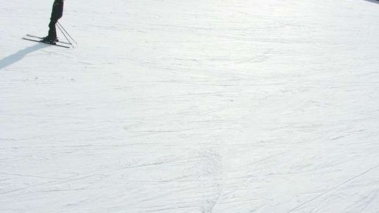 Groźny wypadek na stoku narciarskim. Dlaczego na miejsce nie wezwano karetki?