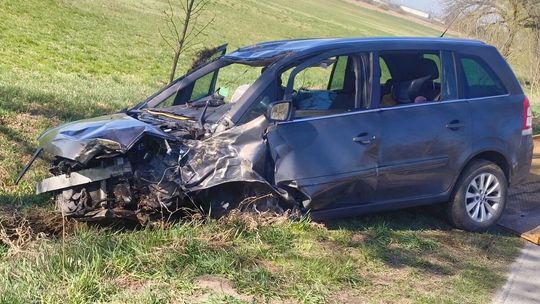 Groźny wypadek w gminie Jarczów. Trzy osoby trafiły do szpitala