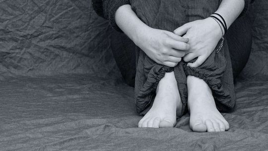 Gwałt po Chmielakach. 18-latka napadnięta, gdy wracała do domu