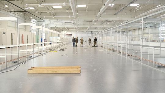 Hala Targów Lublin zamienia się w szpital. Wiemy ile osób już chce tu pracować