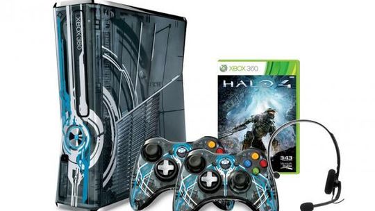 Halo 4: Limitowana Edycja Xbox 360 a la Master Chief