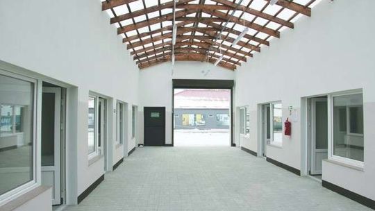 Handel pod nowym dachem. Hala w Kraśniku już gotowa