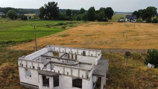 Hektary nieużytków, a mieszkańcy chcą budować domy 