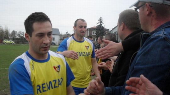 Hetman Gołąb - Pogoń 07 Lubartów 2:1, Cisy - Polesie Kock 2:1