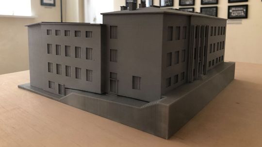 Historia Lublina. Tajemnice zwykłego biurowca z Czwartku