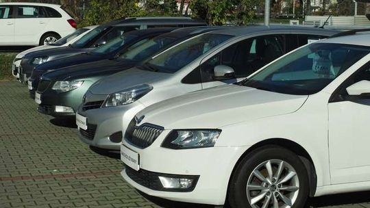 Historia pojazdu z zagranicy. Już można sprawdzić w internecie