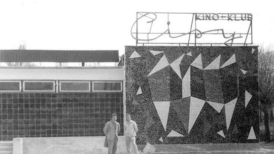 Historia. Powojenne kino w Puławach i okolicach