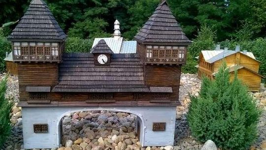 Historia puławskiej bramy mostowej. Wystawa w Domu Chemika