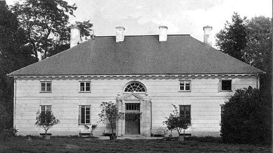 Historia regionu. Dalsze losy dworu w Bronicach