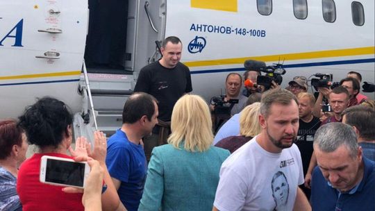 Historyczna wymiana więźniów. Oleg Sencow na wolności 