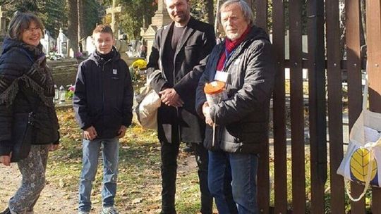 Hojność coraz większa. Rekordowa kwesta na cmentarzu