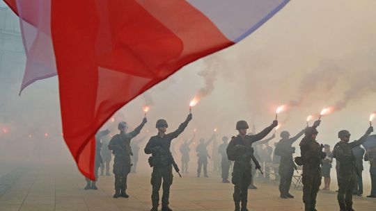 Hołd dla bohaterów Powstania Warszawskiego w 82. rocznicę wybuchu
