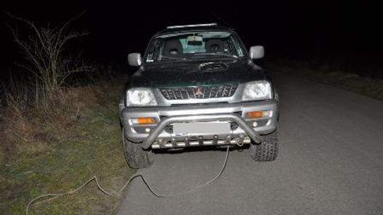 Holowany samochód potrącił pieszą, kobieta zmarła