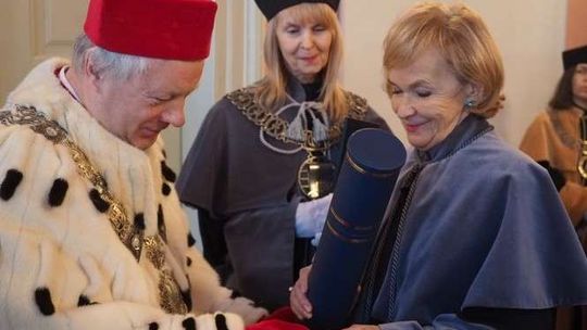 Honory UMCS dla prof. Teresy Łoś-Nowak