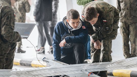 „Hornet” to kamikadze. Drony z Dęblina zdobywają nagrody MON 