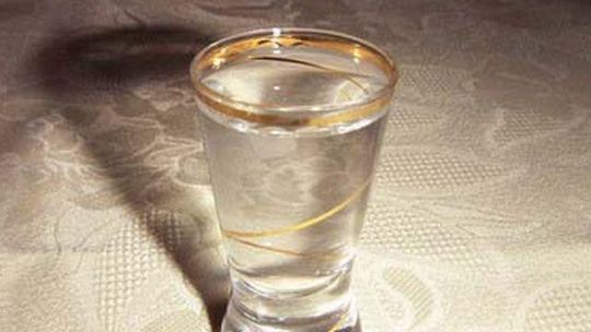 Horodło: Pijany szedł środkiem drogi. Potrącił go samochód