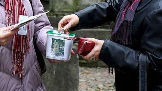 Hrubieszów, Tomaszów Lubelski. Kwesta na zaniedbane groby