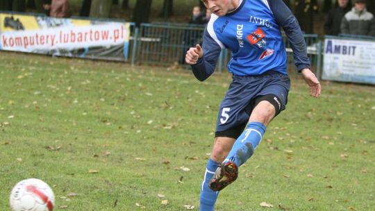 Huczwa - Lewart Lubartów 0:1, Wisla Puławy chce Damiana Podleśnego