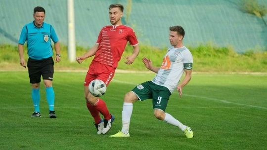 Hummel IV liga odrabia zaległości. POM Iskra Piotrowice jak reprezentacja Danii?