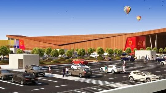 IKEA przygotowuje grunt pod budowę. Sprzątają teren