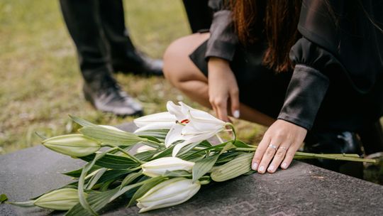 Ile kosztuje transport zwłok w Polsce i z zagranicy?