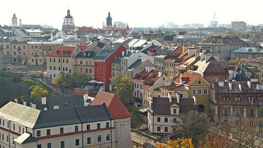 Ile średnio zarabia się w Lublinie? GUS podał dane o wynagrodzeniach Polaków