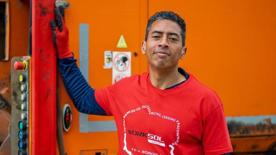 Ile trwa droga do efektywności? Prawda o wdrażaniu pracowników z zagranicy