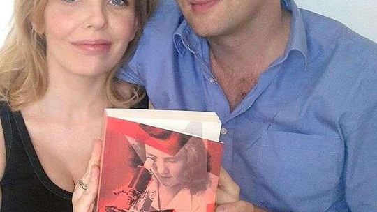 Ile trzeba przypadków, żeby zaistniała miłość... a ile, żeby książka. Przed premierą "Naukowców spod czerwonej gwiazdy"