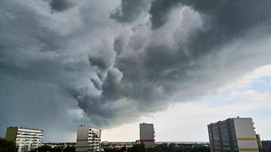 IMGW podnosi stopień ostrzeżenia. Wielkie burze z gradem już się zbliżają