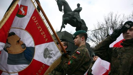 Imieniny marszałka Piłsudskiego na placu Litewskim