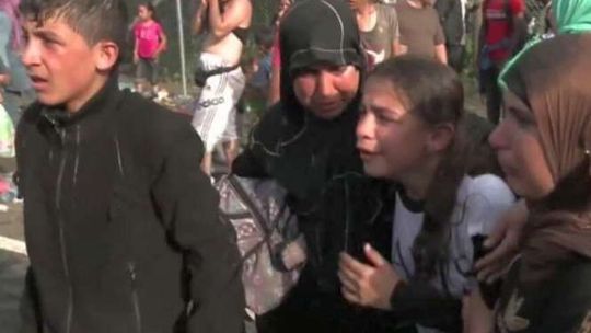 Imigranci starli się z policją na granicy węgiersko-serbskiej (wideo)