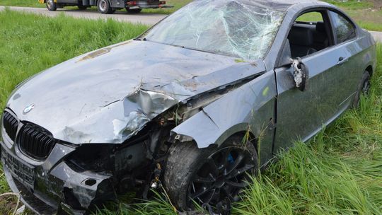 Impreza go zmęczyła i zasnął za kierownicą