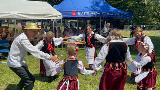 Impreza na ludowo. Zamojskie Dni Folkloru w Zwierzyńcu