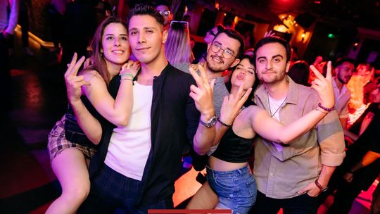 Impreza w rytmie latino w El Cubano. Zdjęcia