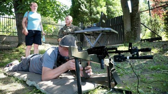 Impreza z żołnierzami w Nałęczowie. "Wojsko z chłopca robi mężczyznę"