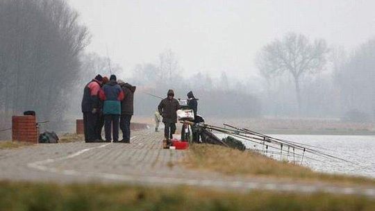 Incydent nie przeszkodzi w zarybianiu zalewu w Kraśniku
