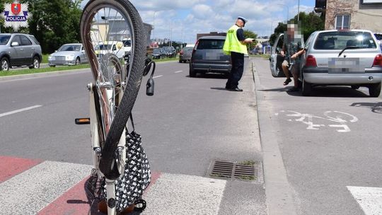 Inni się zatrzymali, a 85-latek ich minął i potrącił rowerzystkę